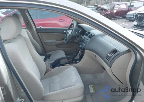 2004 Honda Accord 2.4 Lx z USA, uszkodzony, nr VIN 1HGCM56364A028161